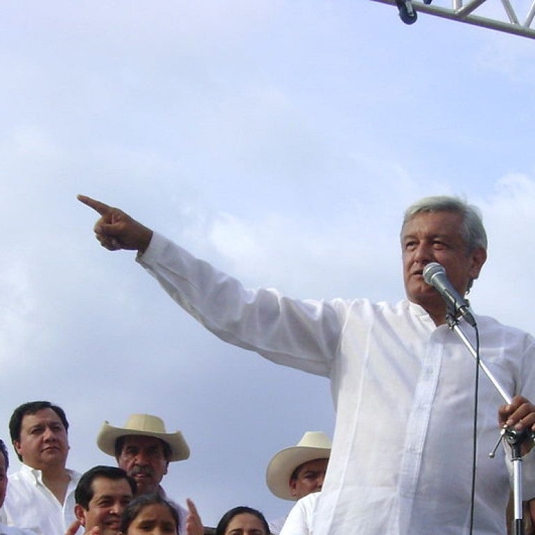 Andrés Manuel López Obrador en campaña